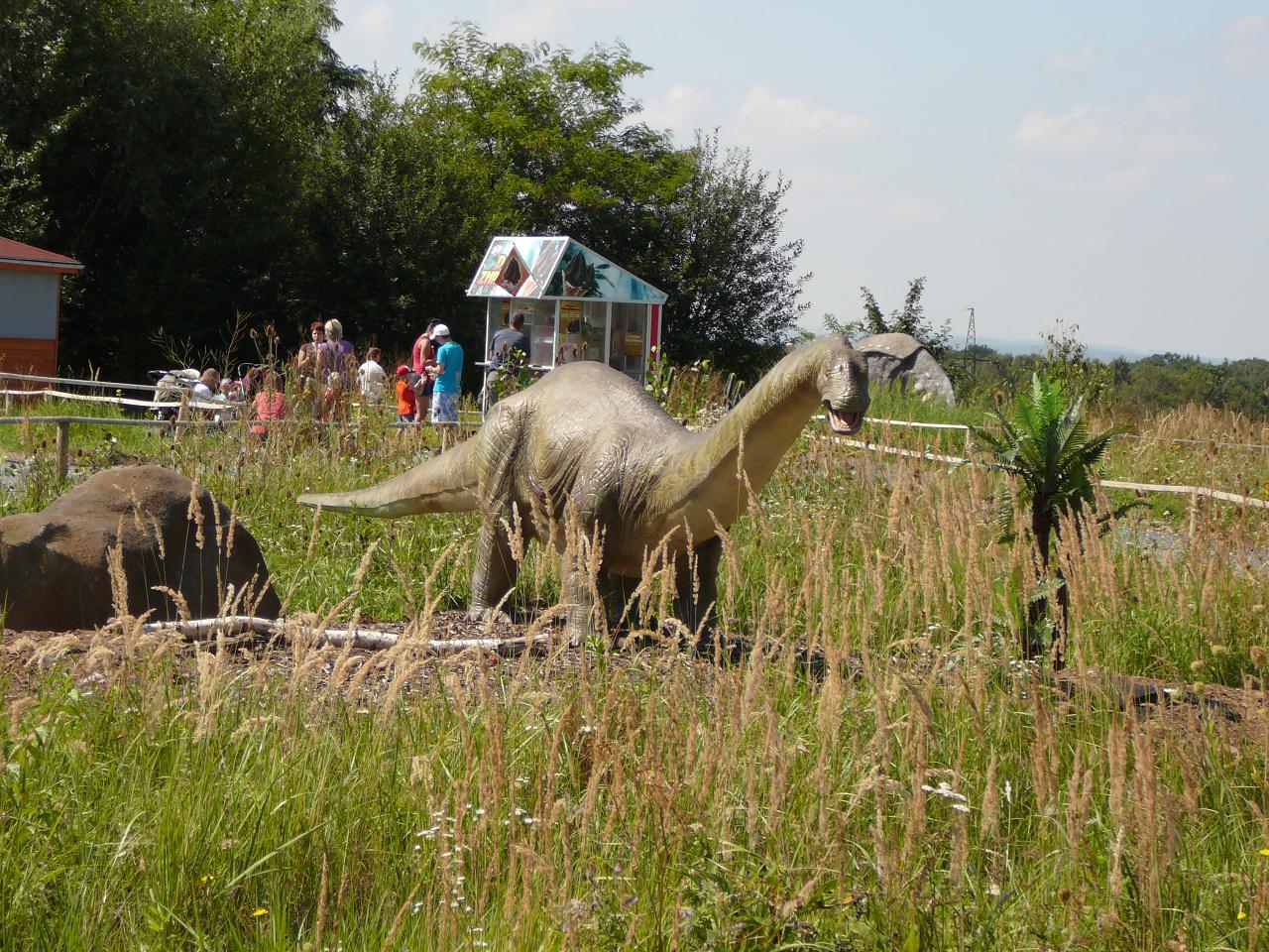 Mamenchisaurus.JPG